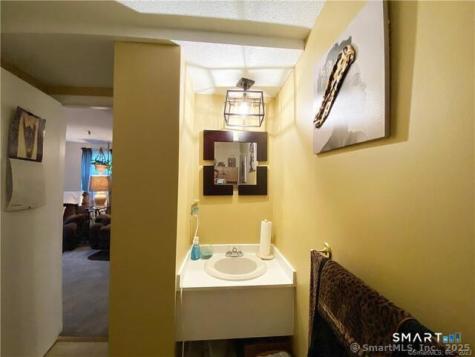 1 Russell Street Middletown CT 06457