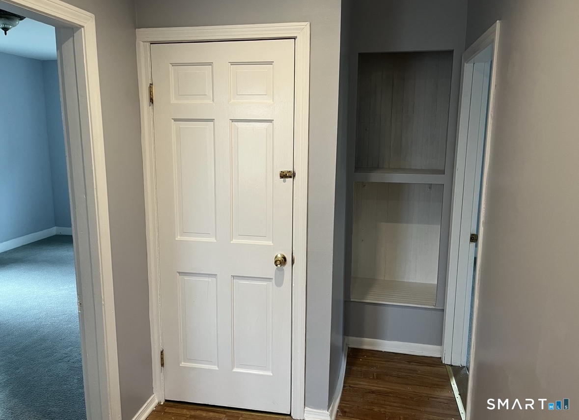 109 1/2 Oak Avenue Shelton CT 06484