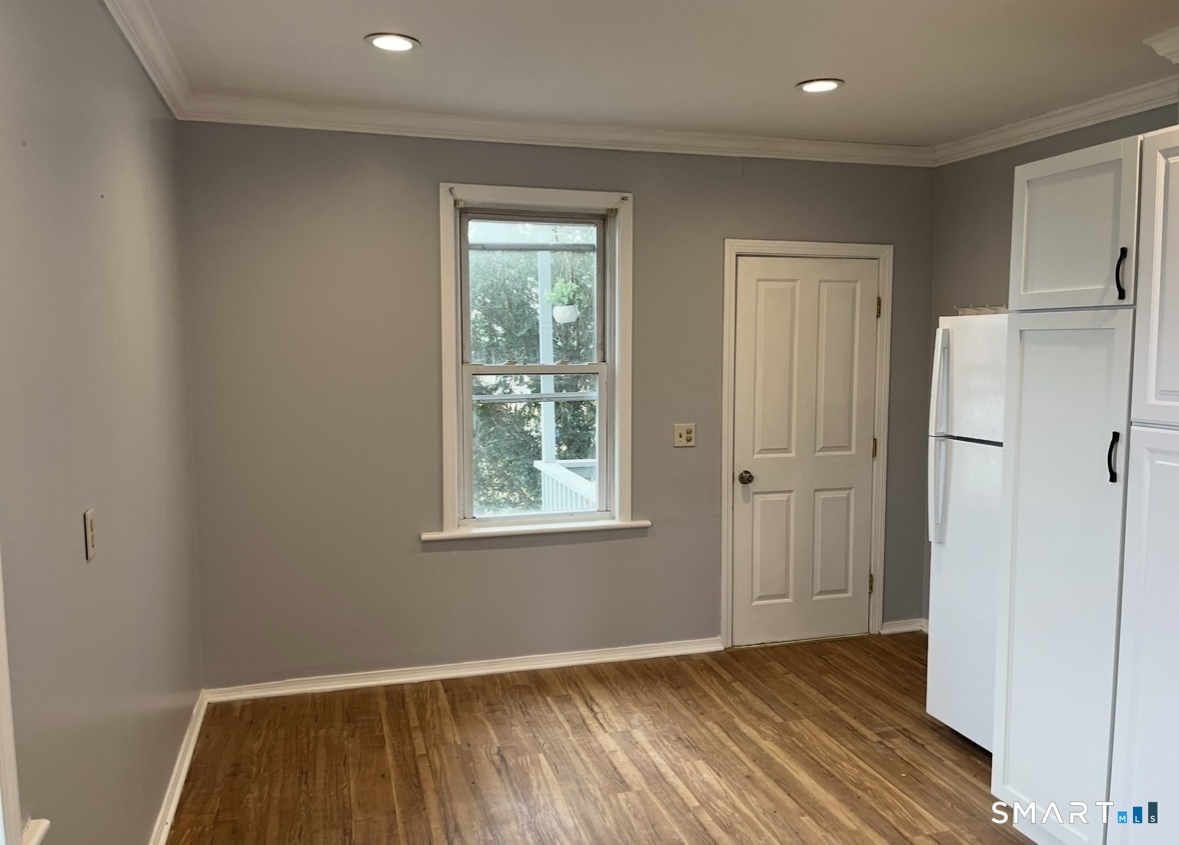 109 1/2 Oak Avenue Shelton CT 06484