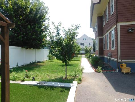 227-231 Edna Avenue Bridgeport CT 06610