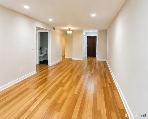 20 Woodsedge Drive Newington CT 06111