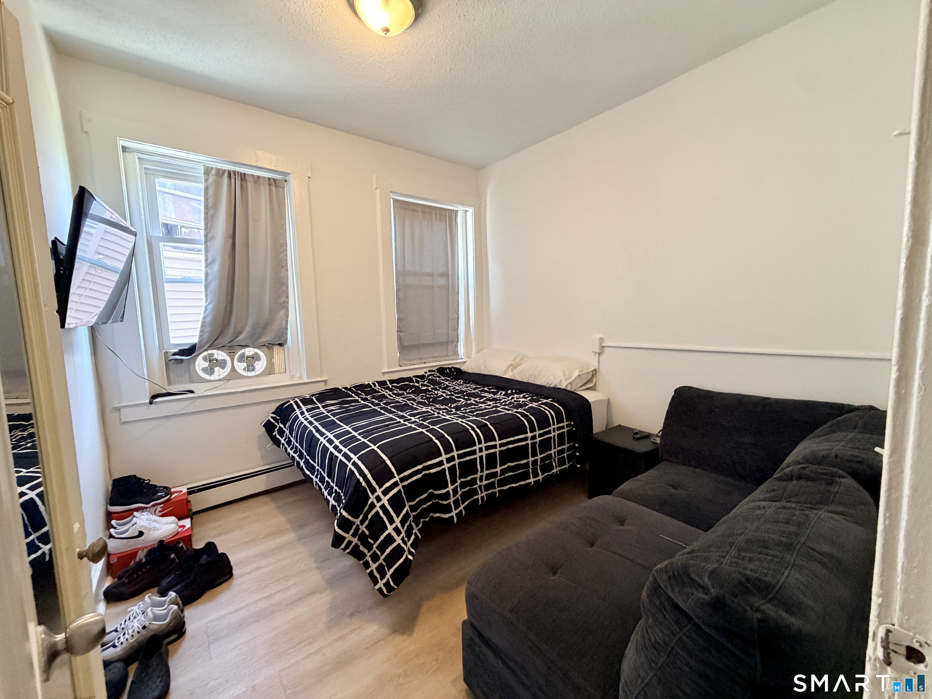 36 Truman Street New London CT 06320