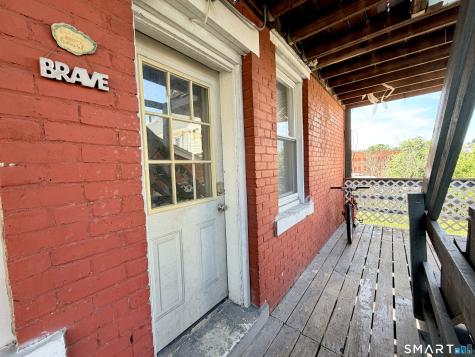 36 Truman Street New London CT 06320