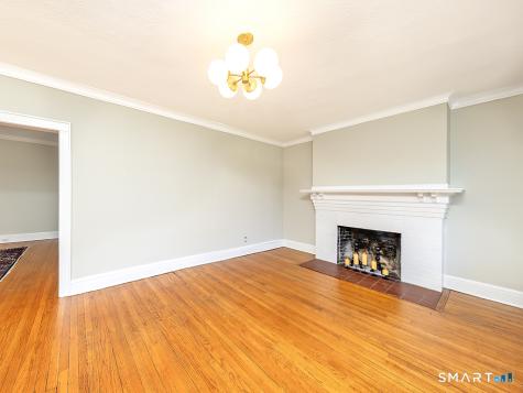 89 Maplewood Avenue West Hartford CT 06119