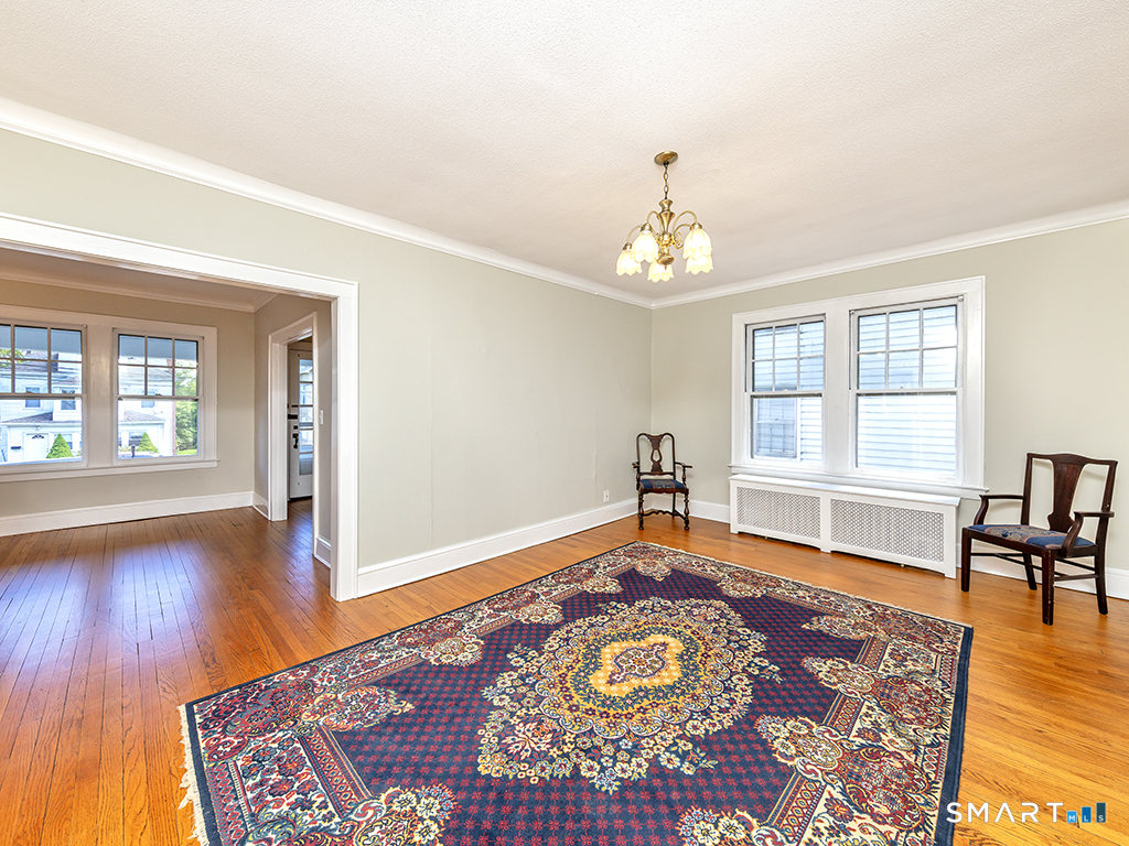 89 Maplewood Avenue West Hartford CT 06119