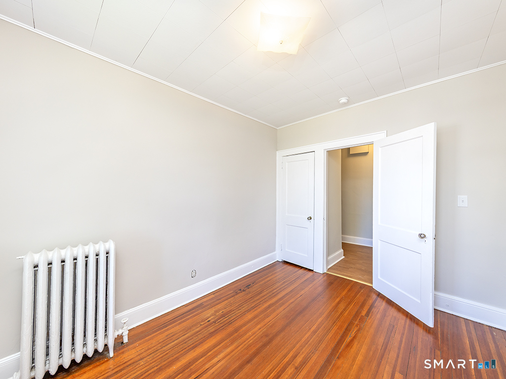 89 Maplewood Avenue West Hartford CT 06119