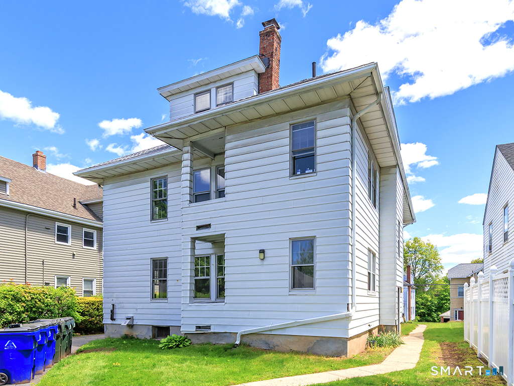 89 Maplewood Avenue West Hartford CT 06119