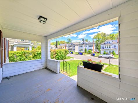 89 Maplewood Avenue West Hartford CT 06119