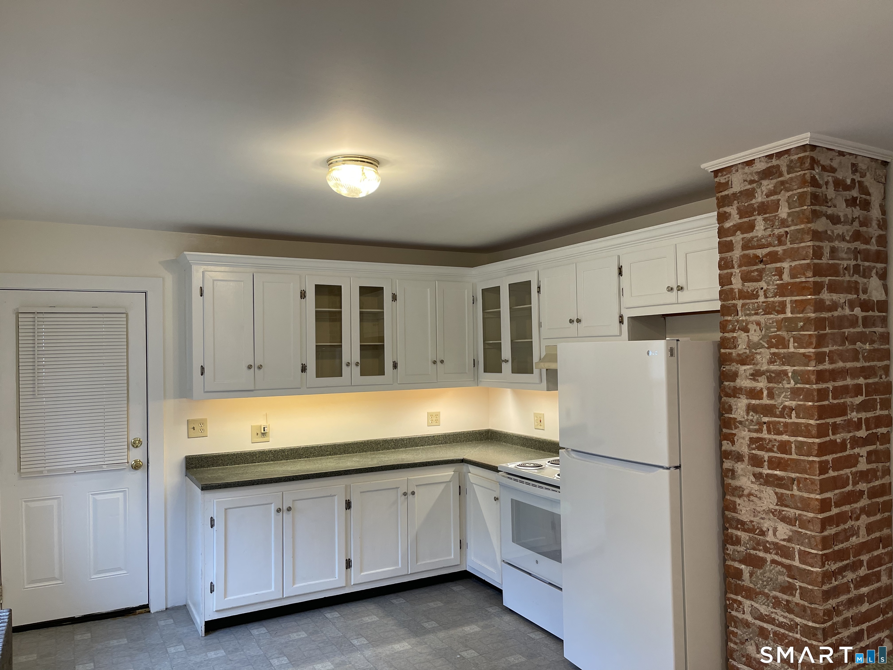 6 Silver Drive Middletown CT 06457
