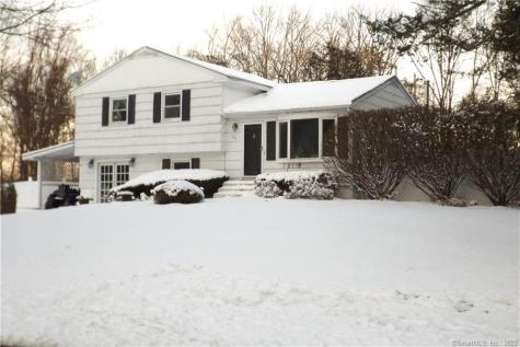 109 Wynwood Drive New Milford CT 06776