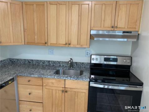 12 Irving Place Danbury CT 06810