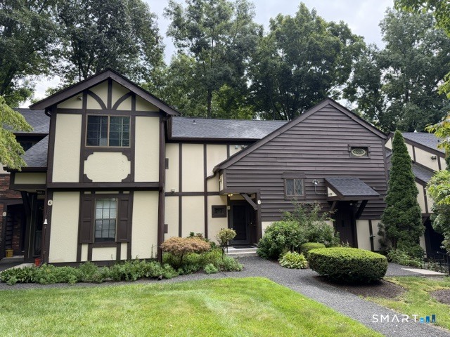 2 Derby Court Brookfield CT 06804