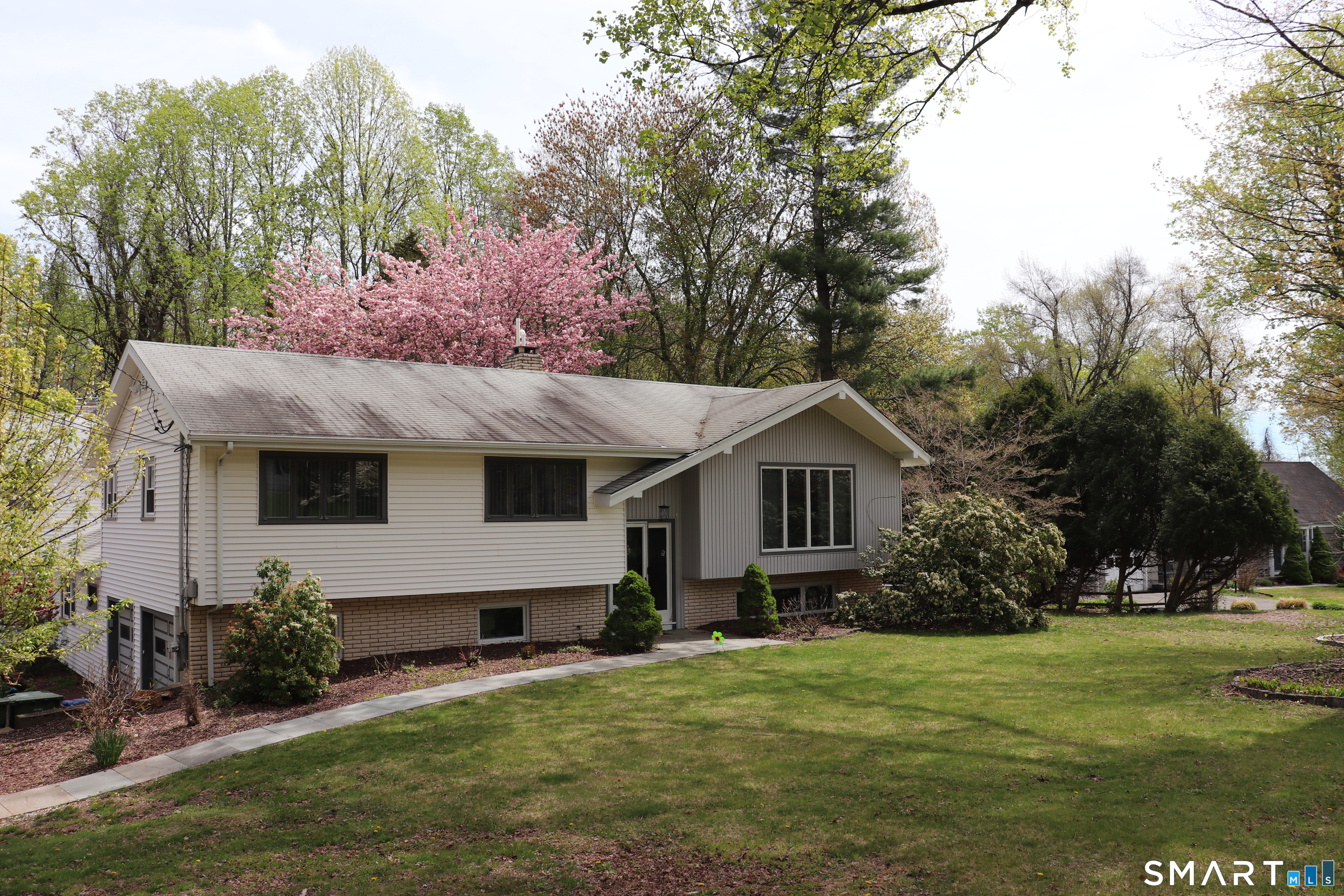 442 Surrey Lane Fairfield CT 06824