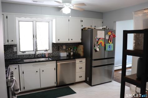 442 Surrey Lane Fairfield CT 06824
