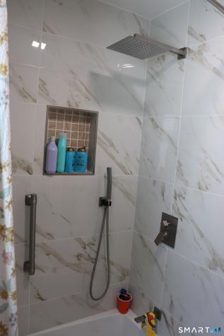442 Surrey Lane Fairfield CT 06824