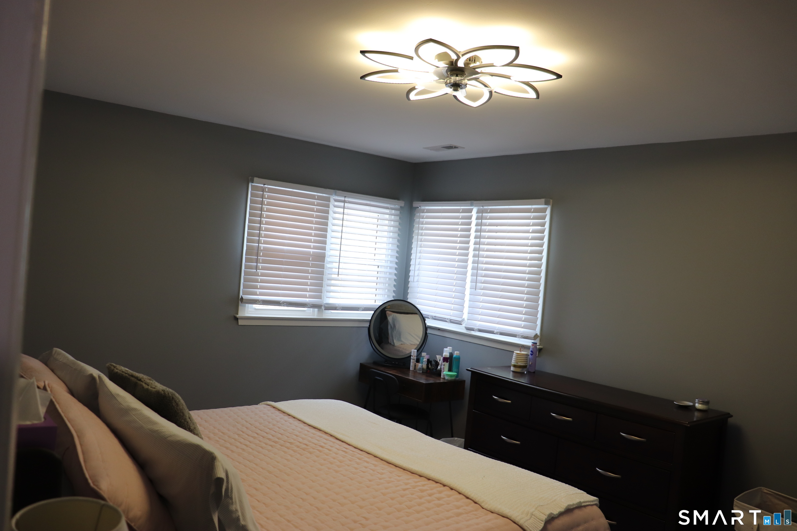 442 Surrey Lane Fairfield CT 06824