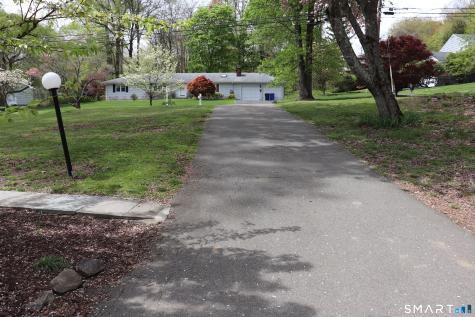 442 Surrey Lane Fairfield CT 06824