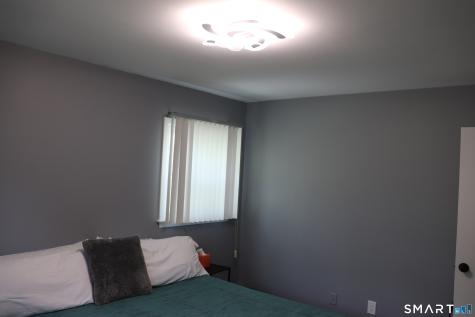 442 Surrey Lane Fairfield CT 06824