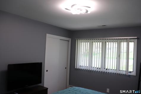 442 Surrey Lane Fairfield CT 06824