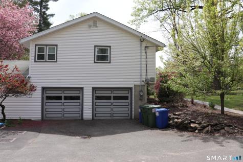 442 Surrey Lane Fairfield CT 06824