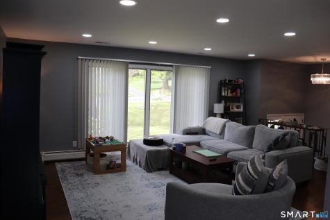 442 Surrey Lane Fairfield CT 06824