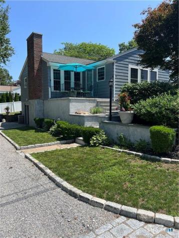 16 Clearwater Road Old Saybrook CT 06475