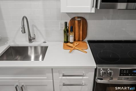 131 Beach Road Fairfield CT 06824