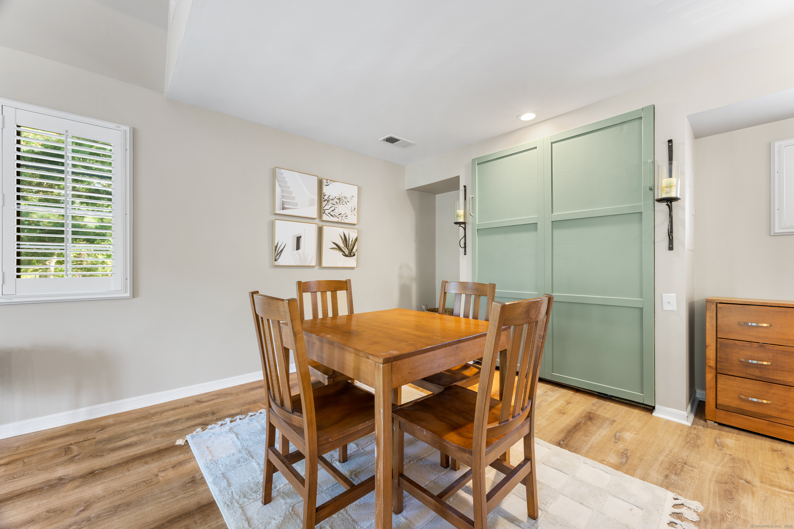 2124 Old Pond Lane Norwich CT 06360
