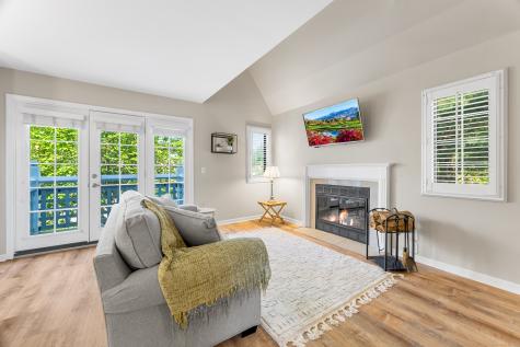 2124 Old Pond Lane Norwich CT 06360