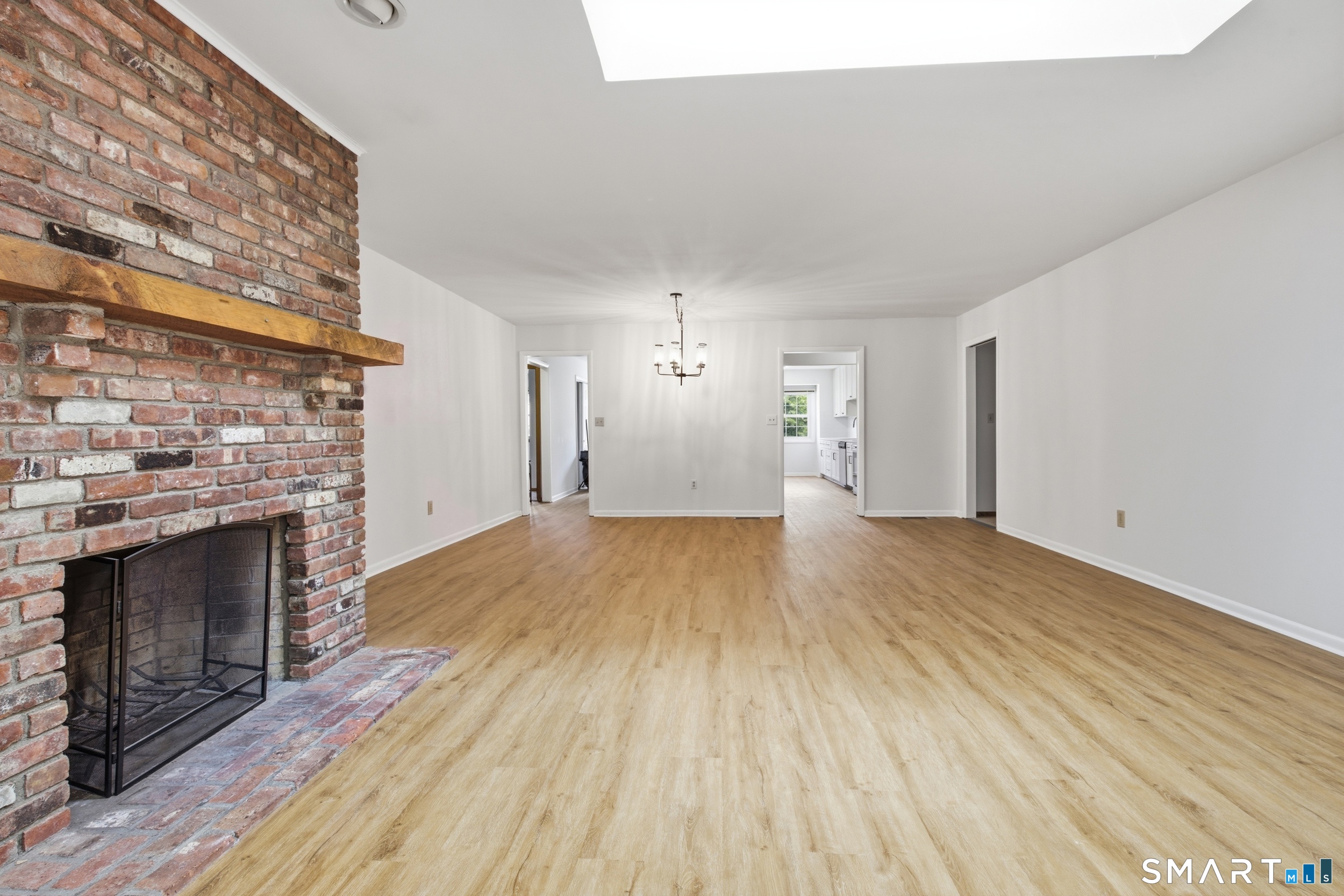339 Navajo Loop Shelton CT 06484