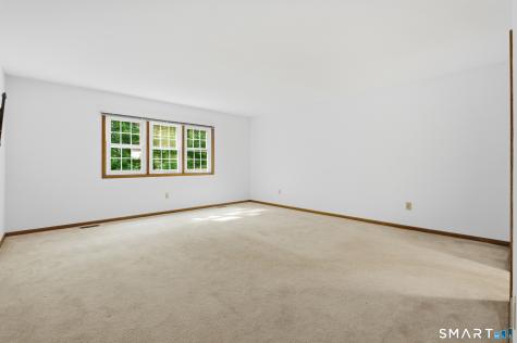 339 Navajo Loop Shelton CT 06484
