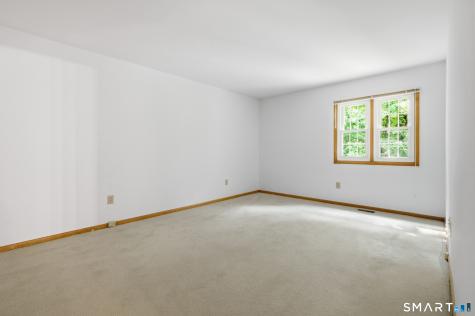 339 Navajo Loop Shelton CT 06484