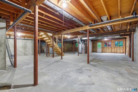 339 Navajo Loop Shelton CT 06484