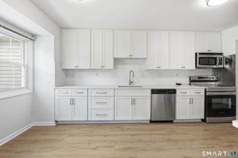 339 Navajo Loop Shelton CT 06484