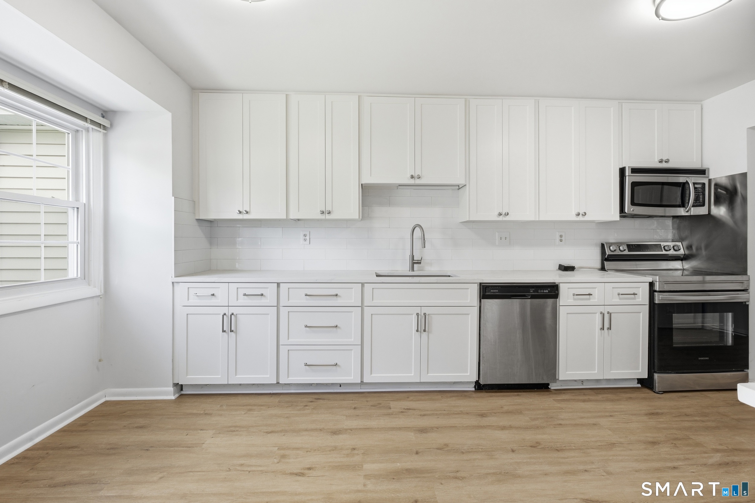 339 Navajo Loop Shelton CT 06484