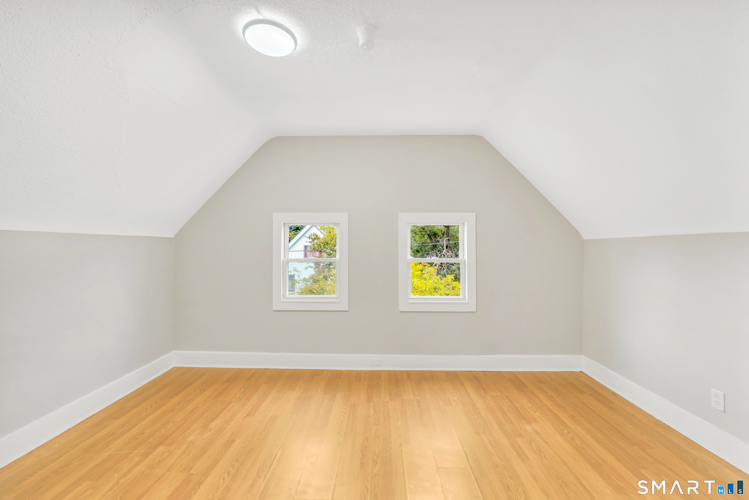 76 Thompson Street New Haven CT 06511