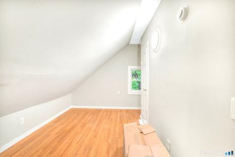 76 Thompson Street New Haven CT 06511
