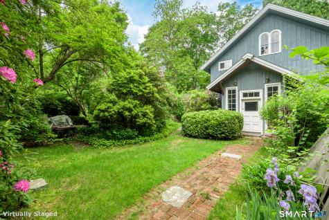 32 West Avenue Essex CT 06426