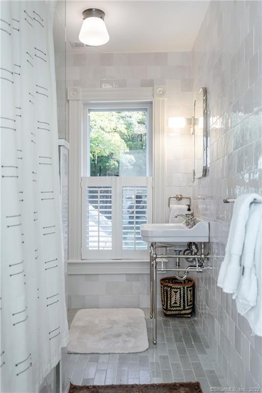 49 Christian Street Washington CT 06777