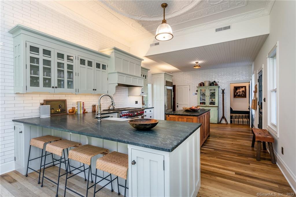 49 Christian Street Washington CT 06777