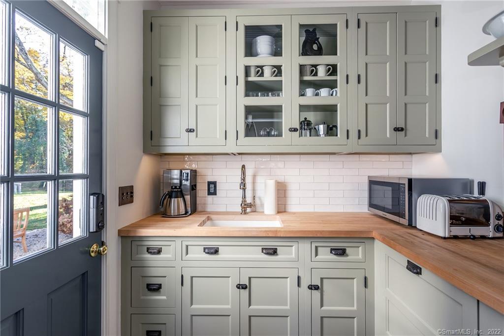 49 Christian Street Washington CT 06777