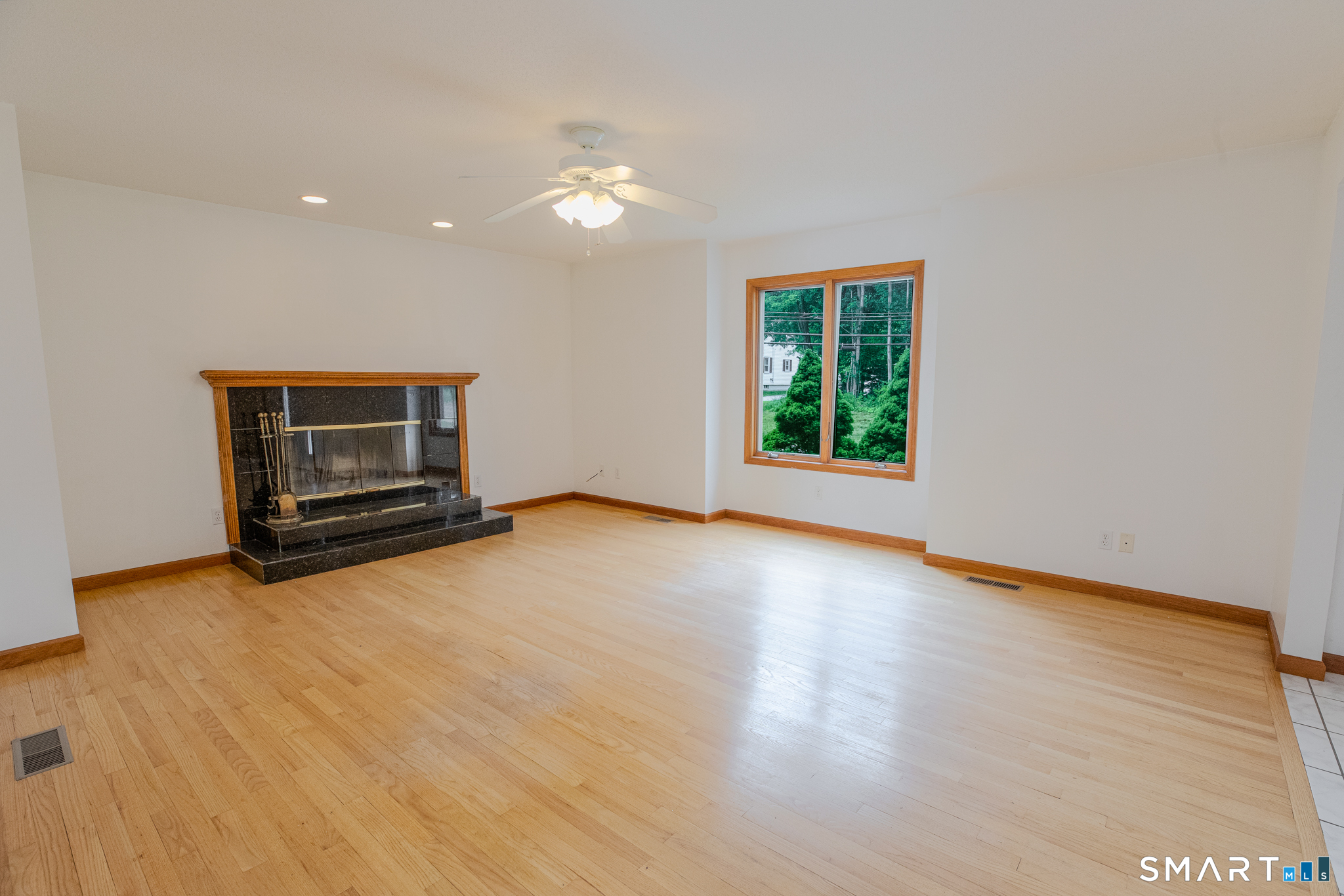 141 Union Street Manchester CT 06042