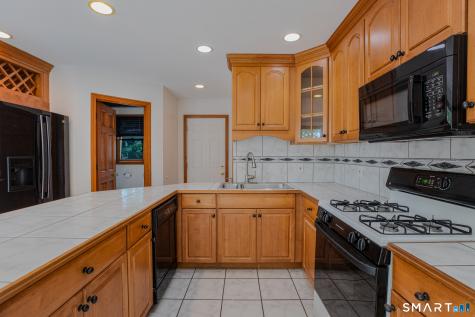 141 Union Street Manchester CT 06042