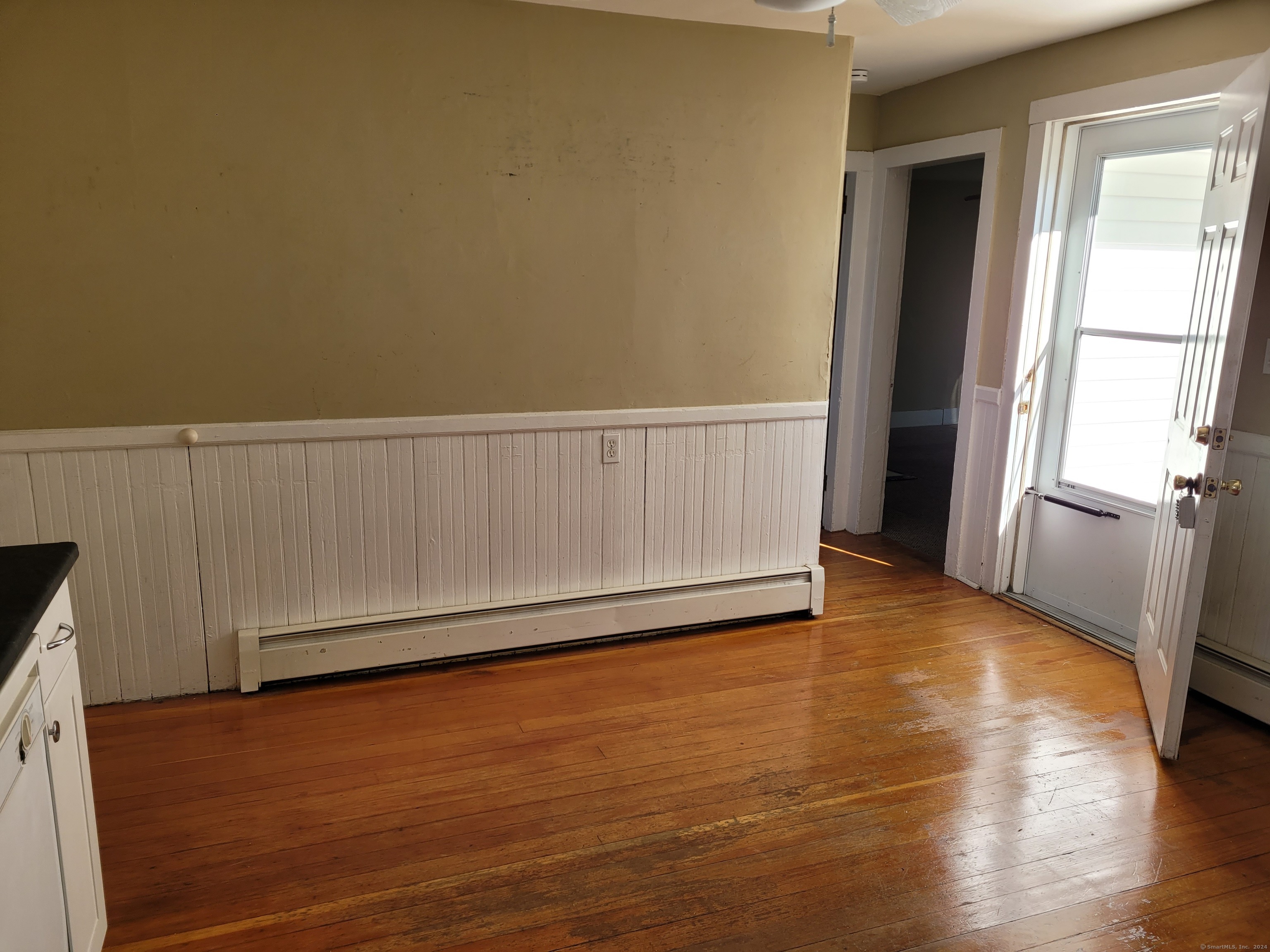 87 Pleasant Street Enfield CT 06082