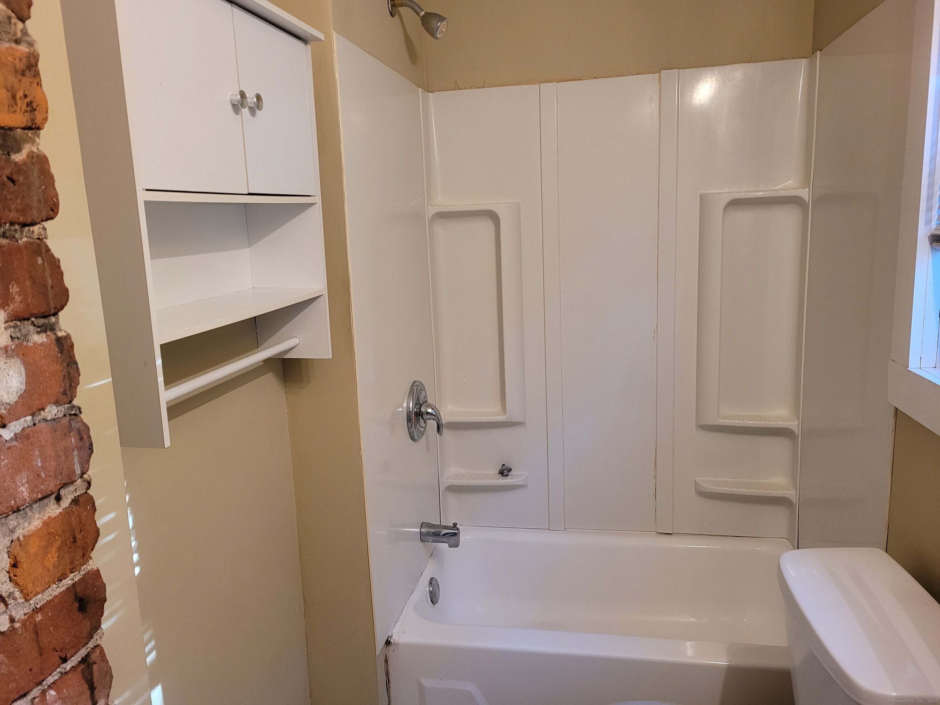 87 Pleasant Street Enfield CT 06082