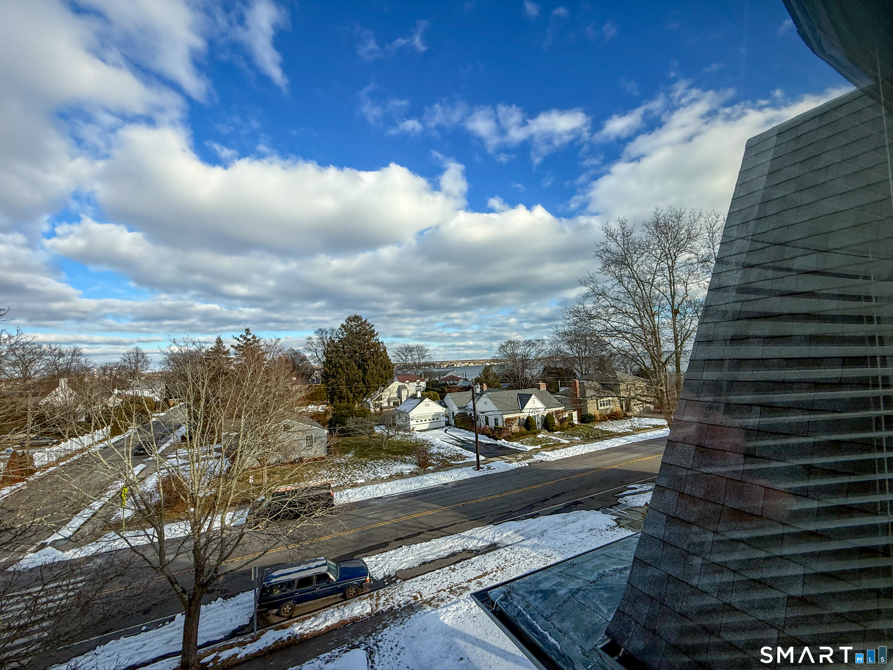 883 Montauk Avenue New London CT 06320