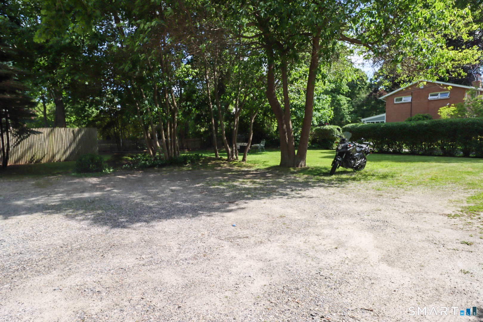 883 Montauk Avenue New London CT 06320