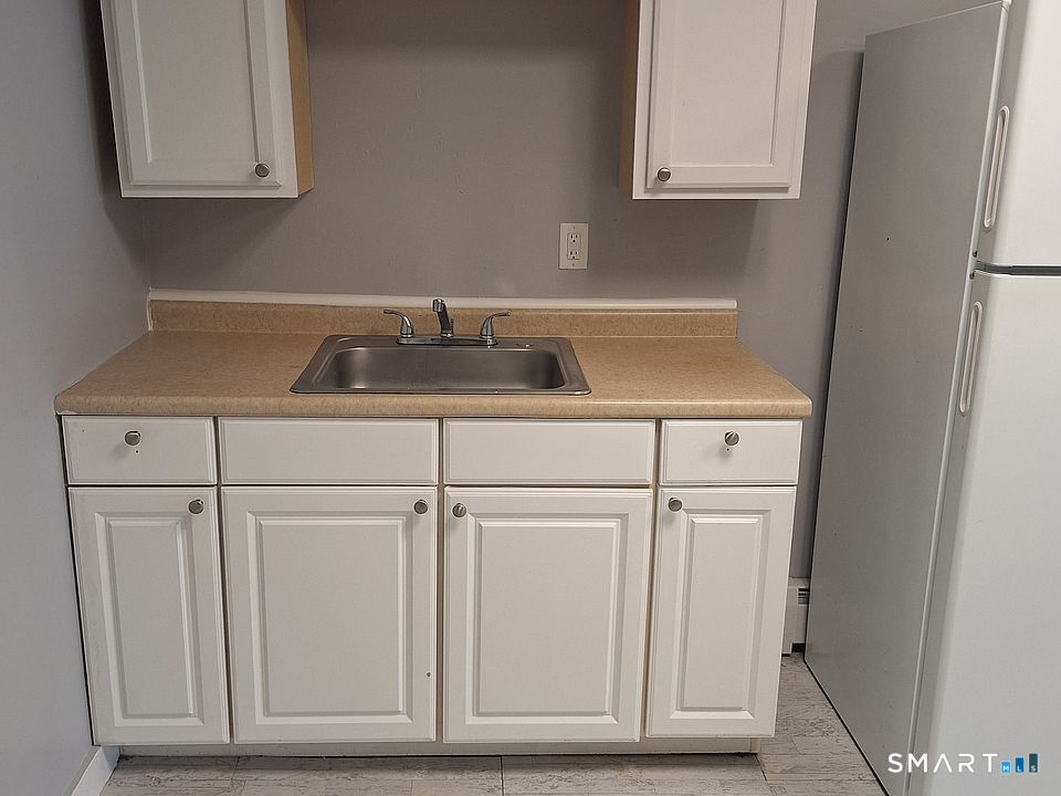 281 Hanover Street Meriden CT 06451
