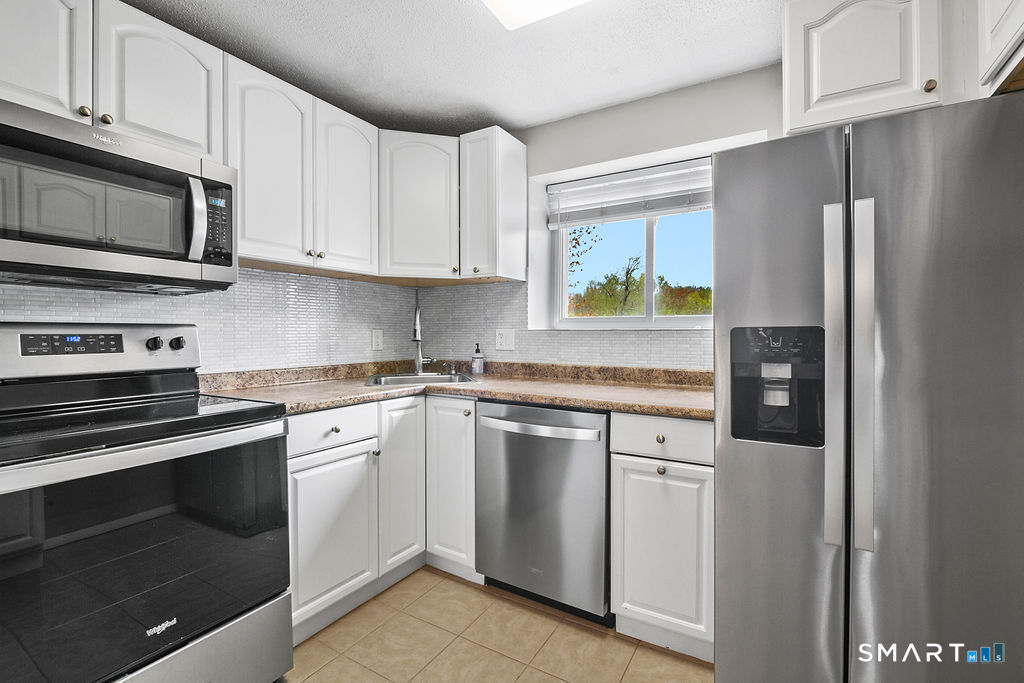 35 Carillon Drive Rocky Hill CT 06067