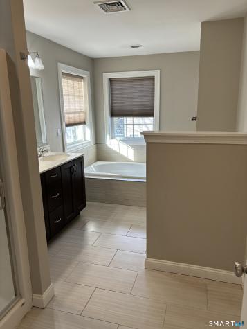 22 Hunters Lane Southington CT 06479